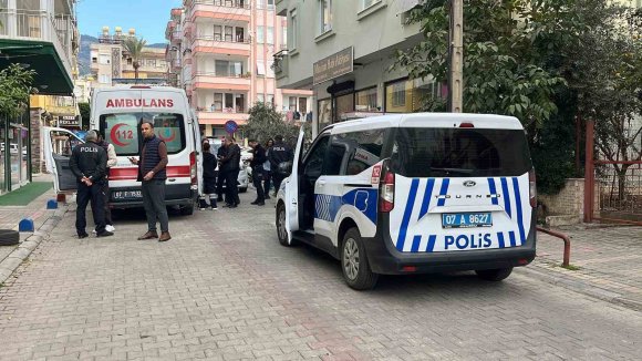 ALANYA’DA ALACAK VERECEK MESELESİ KANLI BİTTİ, 1 YARALI