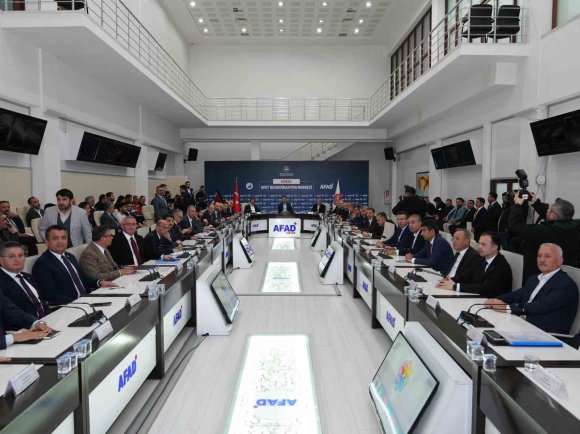 CHP’Lİ SERKAN TOPAL’DAN HATAY’DAKİ İHYA VE İNŞA ÇALIŞMALARINA ÖVGÜ