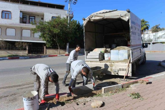 KEPEZ’İN ’ANINDA ÇÖZÜM’ EKİBİ 7/24 İŞ BAŞINDA