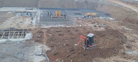 ANTAKYA BELEDİYESİ’NİN YENİ HİZMET BİNASI YÜKSELİYOR