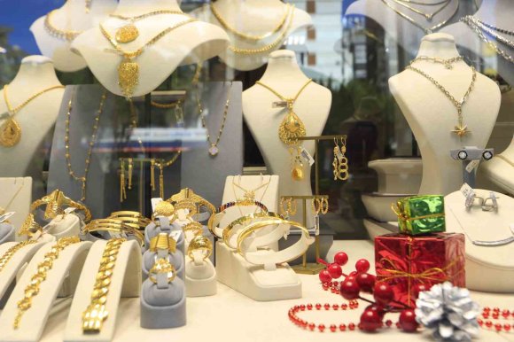 ANTALYA TİCARET İL MÜDÜRLÜĞÜ EKİPLERİNDEN KUYUMCU VE EMLAKÇILARA DENETİM