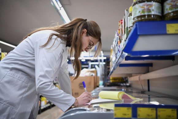 KONYAALTI’NDA BOZUK GIDA DENETİMİ