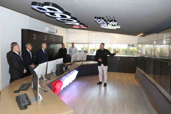 AOSB BAŞKANI SÜTCÜ: "SANAYİCİNİN İHTİYAÇLARINI ÖNCELEYEN BÜTÜNCÜL BİR YÖNETİM ANLAYIŞI BENİMSİYORUZ"