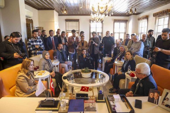 BAŞKAN VEKİLİ ÖZDEMİR: "FİNİKE’NİN İHTİYAÇLARI DOĞRULTUSUNDA ÇALIŞMALARIMIZI YAPIYORUZ"