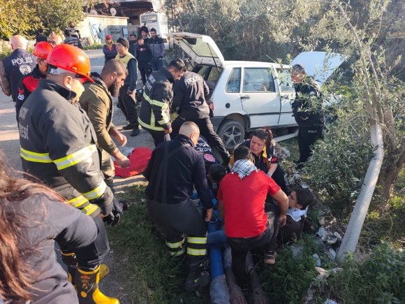 ERZİN’DE TRAFİK KAZASI: 3 YARALI