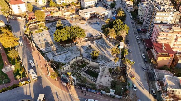 TARSUS’TA KENT MEYDANI PROJESİ AÇILIŞ İÇİN GÜN SAYIYOR