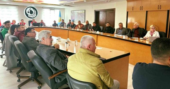 MERSİN’DE ZEYTİNYAĞI VE SOFRALIK ZEYTİN ÜRETİMİ BİLGİLENDİRME TOPLANTISI