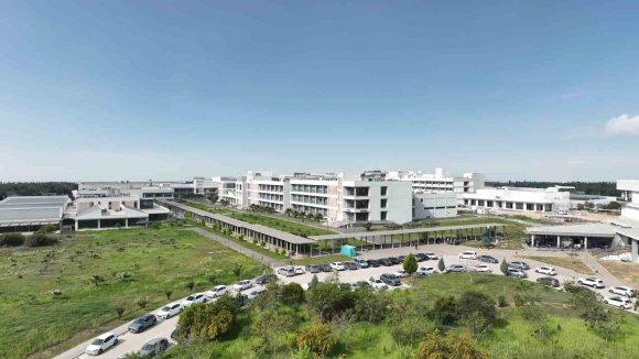 ALPARSLAN TÜRKEŞ ÜNİVERSİTESİ TÜRKİYE’NİN EN İYİ 20 ÜNİVERSİTESİ ARASINA GİRDİ