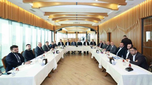 BAŞKAN GÖRGEL: "ŞEHRİMİZİN GELECEĞİNİ ORTAK AKILLA ŞEKİLLENDİRİYORUZ"