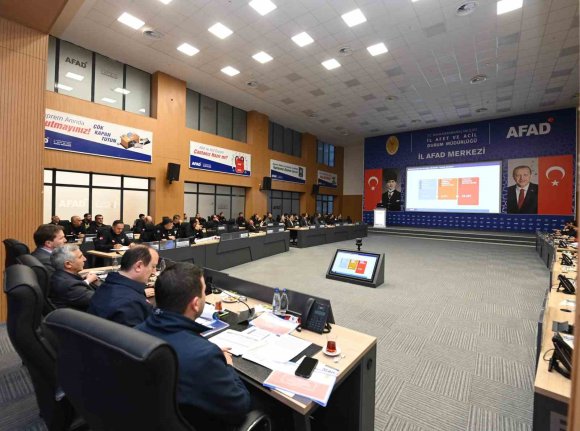 ŞEHİRDEKİ MEVCUT ÇALIŞMALAR VE PLANLANAN PROJELER MASAYA YATIRILDI