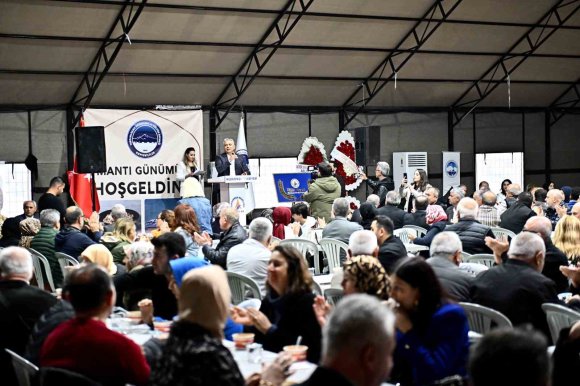 ÜMİT UYSAL: "DÜNYANIN 30 ÖNEMLİ ŞEHRİNDE TÜRK MUTFAĞI LOKANTALARI İSTİYORUZ"