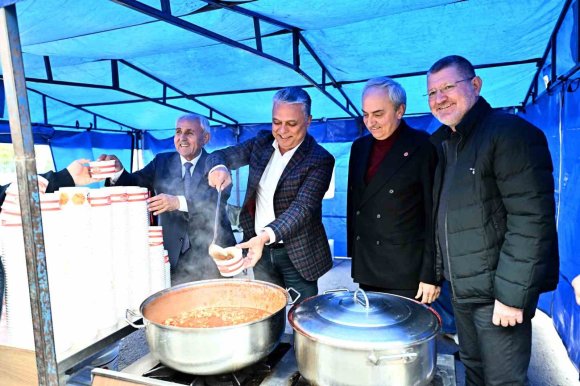 ÜMİT UYSAL: "DÜNYANIN 30 ÖNEMLİ ŞEHRİNDE TÜRK MUTFAĞI LOKANTALARI İSTİYORUZ"