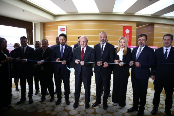 DİJİTAL DÜNYADA GÜVENLİ KALMAK - ADANA ZİRVESİ’NİN AÇILIŞI GERÇEKLEŞTİRİLDİ