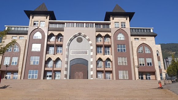 EZGİ APARTMANI DAVASINDA BİLİRKİŞİ RAPORLARI TARTIŞMASI SÜRÜYOR