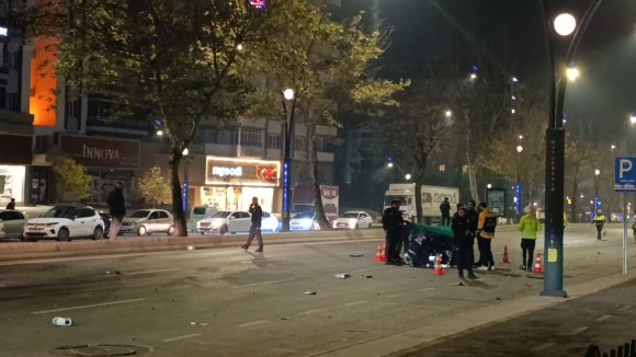 KAHRAMANMARAŞ’TA TRAFİK KAZASI: 1 ÖLÜ, 1 AĞIR YARALI