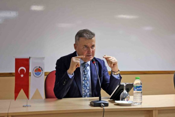 MTSO BAŞKANI ÇAKIR’DAN GENÇLERE HAYAT DERSİ: "KENDİ GÜCÜNÜZE İNANIN"