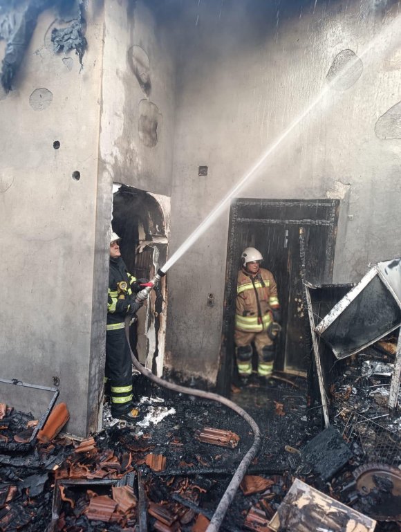 SAMANDAĞ’DA EV YANGINI