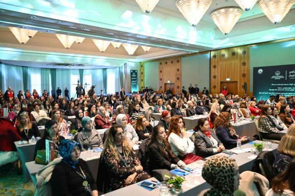 BAKAN GÖKTAŞ: "KADINLARIMIZ KALKINMANIN ASLİ FAKTÖRÜDÜR"