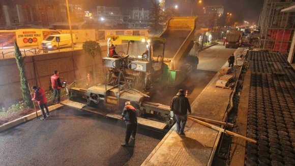 BÜYÜKŞEHİR, AZERBAYCAN MAHALLESİ’NDE YOL KONFORUNU ARTIRIYOR