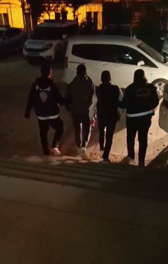 KIRIKHAN’DA HIRSIZLIK ŞÜPHELİSİ 2 KİŞİ YAKALANDI