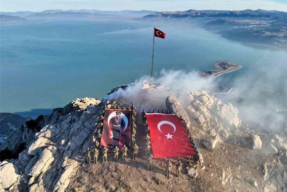 ŞEHİT ÖMER TUNÇBİLEK ŞEHADETİNİN YIL DÖNÜMÜNDE DUALARLA ANILDI