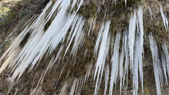 ADANA’DA BUZ SARKITLARI OLUŞTU
