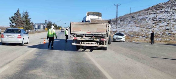 KAHRAMANMARAŞ’TA KIŞ LASTİĞİ UYGULAMASI