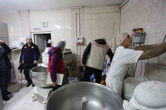 YENİ YIL ÖNCESİ KEPEZ’DE FIRINLARA SIKI DENETİM