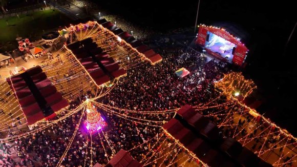 MERSİN’DE 2026 COŞKUSU SOKAKLARA TAŞTI