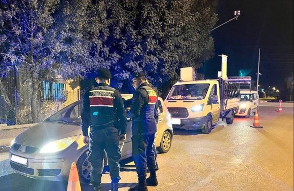 YILBAŞI GECESİ MERSİN’DE GÜVENLİK VE SAĞLIK SEFERBERLİĞİ