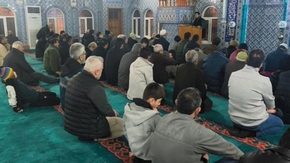 ANAMUR’DA YENİ YILIN İLK SABAHI CAMİLERDE KARŞILANDI