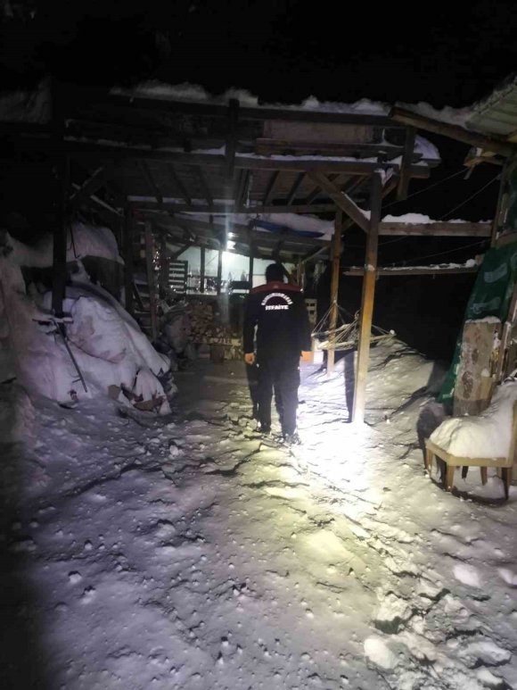 İTFAİYEDEN HAYAT KURTARAN MÜDAHALE