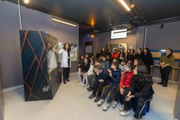 MATEMATİK EVİ BİR YILDA BİNLERCE ÖĞRENCİYİ AĞIRLADI