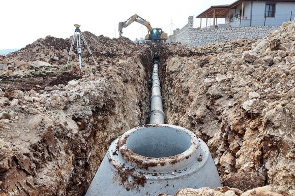 ŞENKÖY MAHALLLESİ’NDE KANALİZASYON SORUNU ÇÖZÜLÜYOR