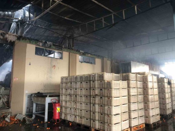 PANTOLONUNU GİYMEK İÇİN GERİ DÖNEN 19 YAŞINDAKİ İŞÇİ DUMANDAN ETKİLENEREK ÖLDÜ