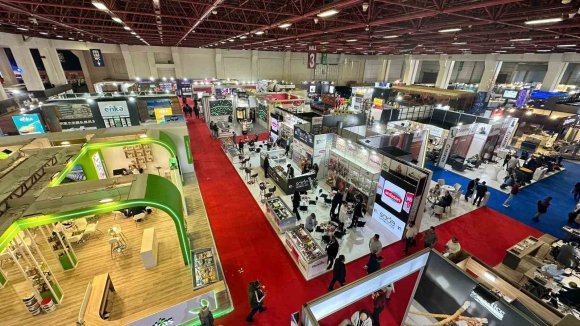 ANFAŞ’TA İKİ FUAR TEK ÇATI ALTINDA AYNI ANDA KAPILARINI AÇTI