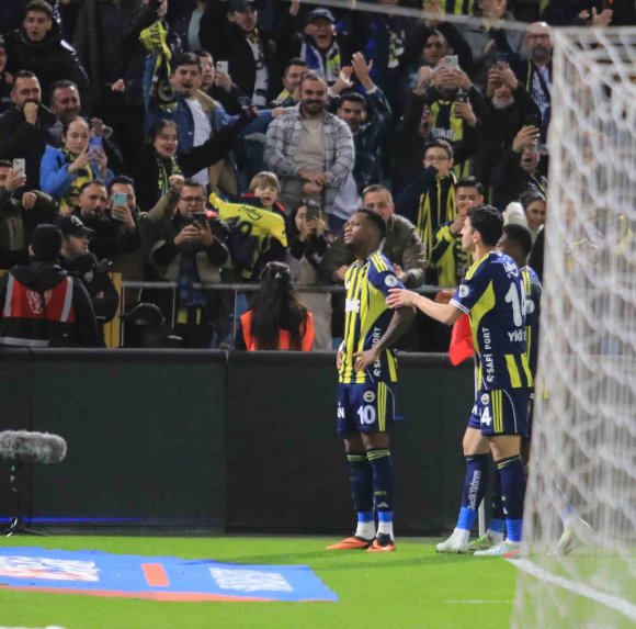 TURKCELL SÜPER KUPA’DA FİNALİN ADI GALATASARAY - FENERBAHÇE