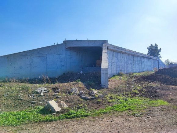 7 YILDIR BİTMEYEN YOLUN KÖPRÜ AYAKLARI SAMANLIĞA DÖNDÜ