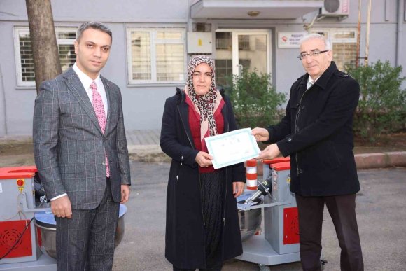 POZANTI’DA ÜRETİCİLERE EKİPMAN DESTEĞİ VERİLDİ