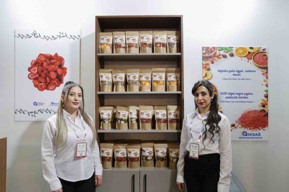 EKDAĞ’IN KURUTMA TESİSİNDE ÜRETİLEN ÜRÜNLER FUARDA TANITILDI