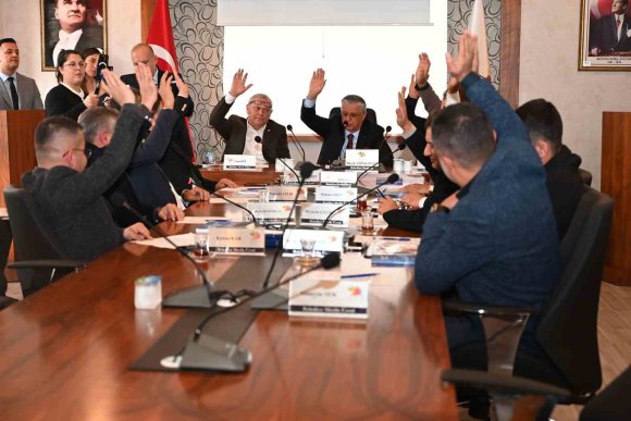 2025 YILINDA 1 MİLYONDAN FAZLA RUS TURİSTİN ADRESİ KEMER OLDU