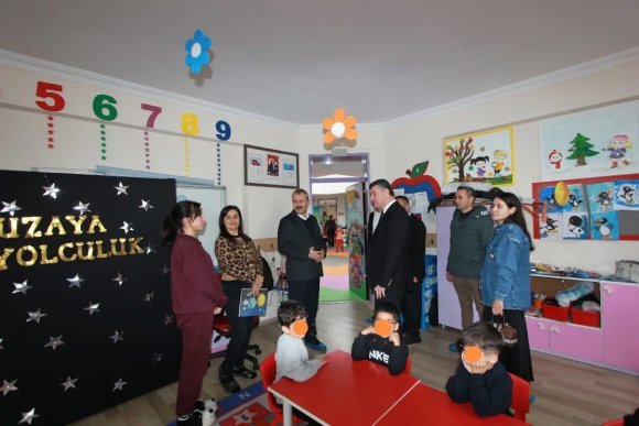 BOZYAZI’DA ANAOKULU MÜDÜRLERİYLE DÖNEM DEĞERLENDİRME TOPLANTISI YAPILDI