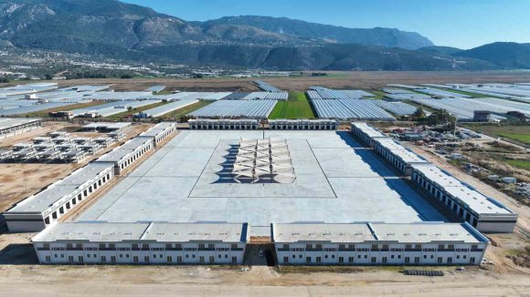 KINIK TOPTANCI HAL KOMPLEKSİ BÖLGENİN TARIMSAL TİCARETİNİ GÜÇLENDİRECEK