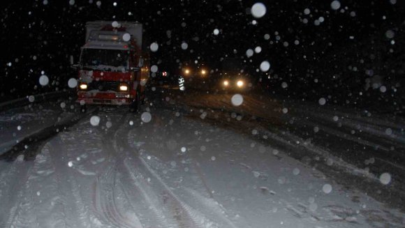 ANTALYA’DA BİN 825 RAKIMLI ALACABEL’DE KAR YAĞIŞI BAŞLADI