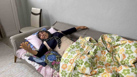 DAYAK YİYEN YEĞENİNİ KURTARMAK İSTEYEN KADIN DARP EDİLDİ