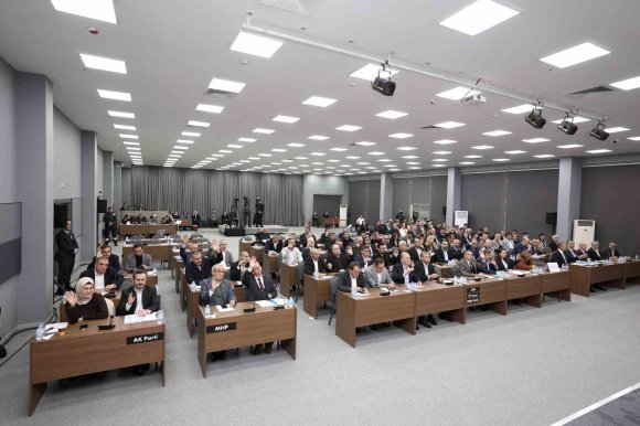 BAŞKAN SEÇER: "MERSİN’İN DEĞERLERİNE TÜM MERSİN’İN SAHİP ÇIKMASI GEREKİR"