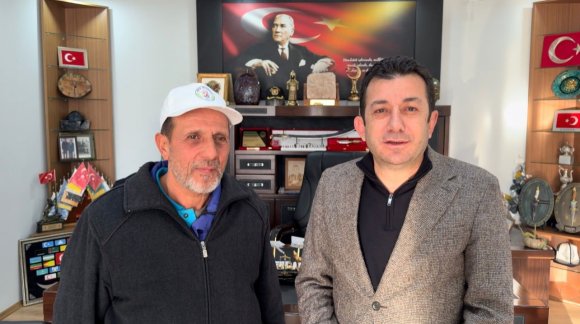 ENGELLİ VATANDAŞIN KAYBETTİĞİ PARAYI BULAN BELEDİYE PERSONELİ ÖDÜLLENDİRİLDİ