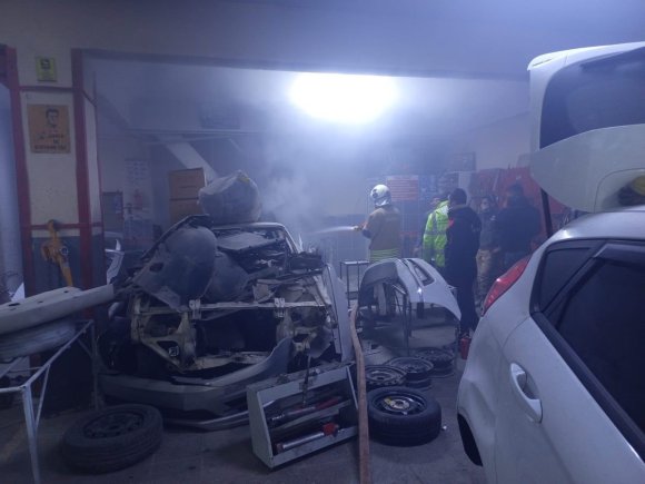 KIRIKHAN’DA TAMİRCİDE YANGIN