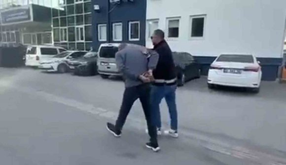 İSKENDERUN’DA ÇEŞİTLİ SUÇLARDAN ARANAN 2 ŞAHIS TUTUKLANDI