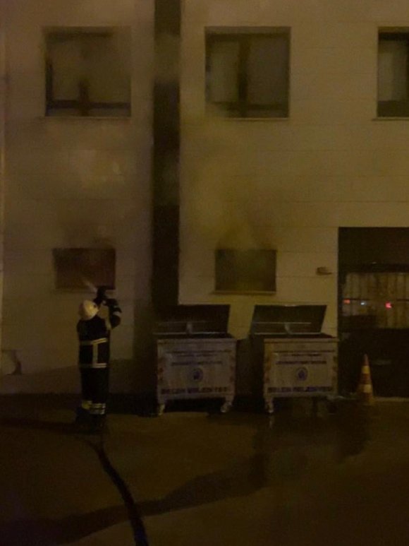 BELEN’DE OKULDA YAŞANAN YANGIN BÜYÜMEDEN SÖNDÜRÜLDÜ